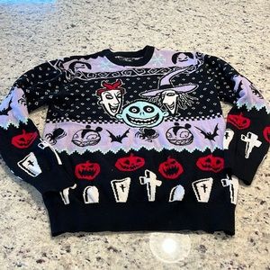 NMBC Halloween shirt sweater used  XS nightmare before Christmas